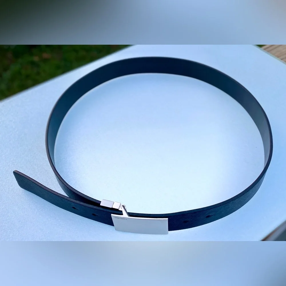 Calvin Klein Men's Textured Reversible Buckle Belt Size 34-36 - Picture 4 of 17